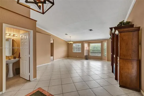 4242 NW 66th Street Coconut Creek FL 33073