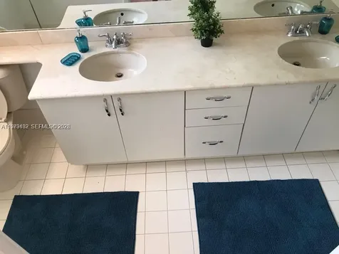 5758 NW 97th Place Doral FL 33178