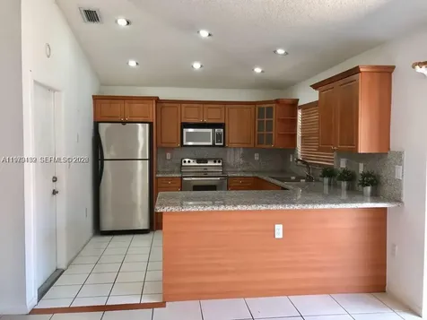 5758 NW 97th Place Doral FL 33178