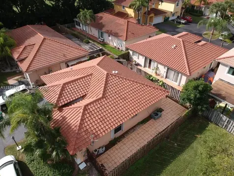 5758 NW 97th Place Doral FL 33178