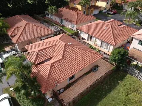 5758 NW 97th Place Doral FL 33178