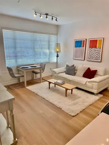 611 11th Street Miami Beach FL 33139