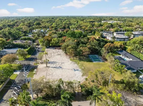 9232 SW 84 Avenue Miami FL 33156