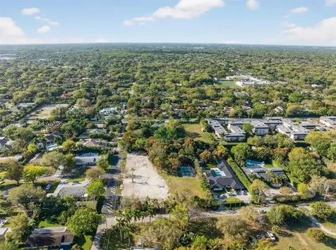 9232 SW 84 Avenue Miami FL 33156