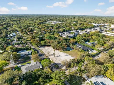 9232 SW 84 Avenue Miami FL 33156