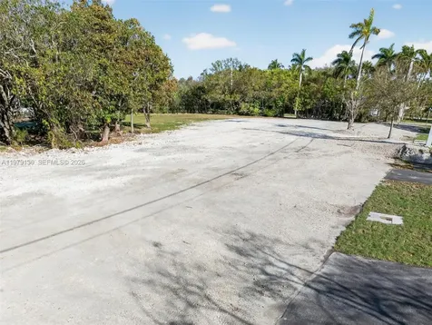 9232 SW 84 Avenue Miami FL 33156