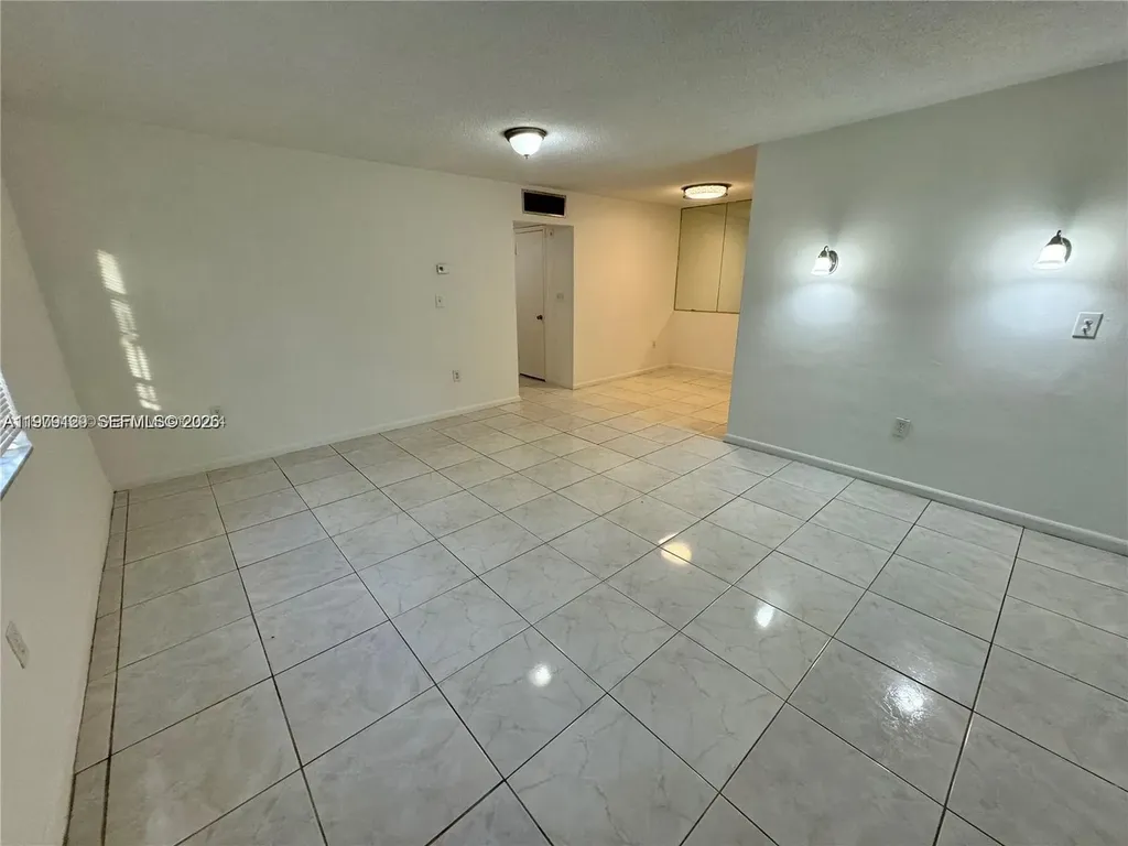 2005 Jefferson Street Hollywood FL 33020