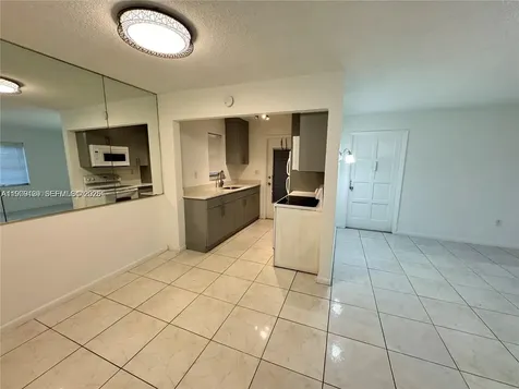 2005 Jefferson Street Hollywood FL 33020