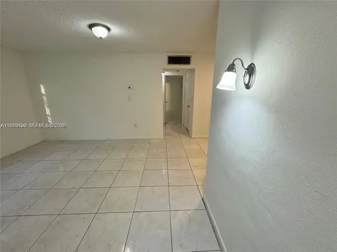 2005 Jefferson Street Hollywood FL 33020
