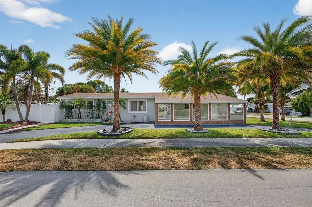 268 SE 8th Avenue Deerfield Beach FL 33441