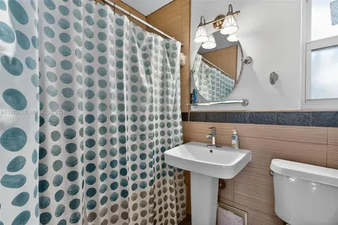 268 SE 8th Avenue Deerfield Beach FL 33441