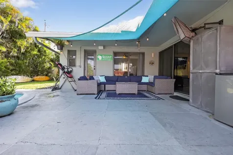 7525 Branch Street Hollywood FL 33024