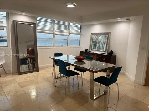 801 Brickell Bay Drive Miami FL 33131