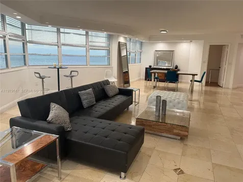 801 Brickell Bay Drive Miami FL 33131