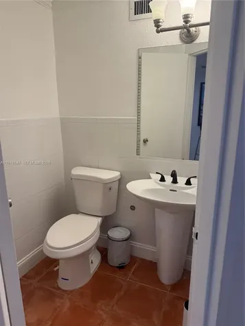 801 Brickell Bay Drive Miami FL 33131