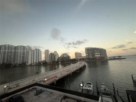 801 Brickell Bay Drive Miami FL 33131
