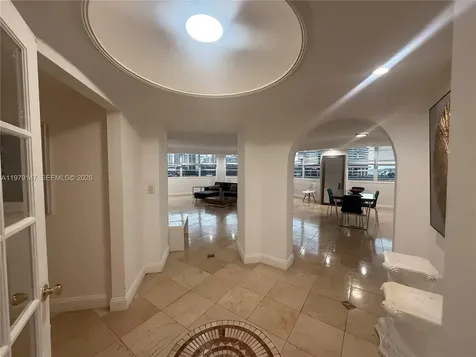 801 Brickell Bay Drive Miami FL 33131