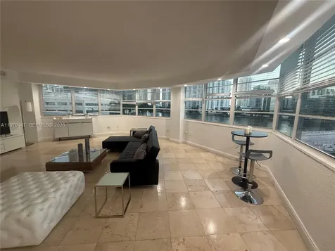 801 Brickell Bay Drive Miami FL 33131