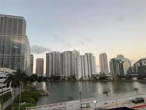 801 Brickell Bay Drive Miami FL 33131