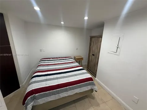 801 Brickell Bay Drive Miami FL 33131