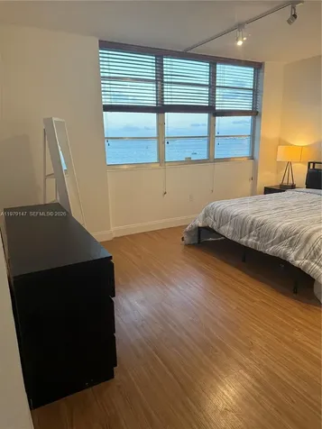 801 Brickell Bay Drive Miami FL 33131