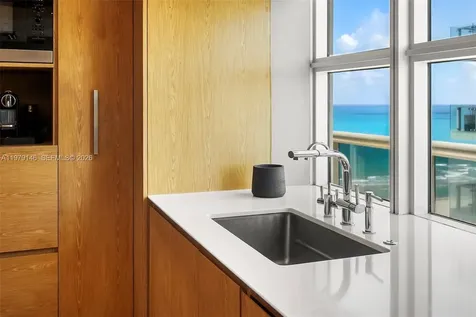 5801 Collins Avenue Miami Beach FL 33140