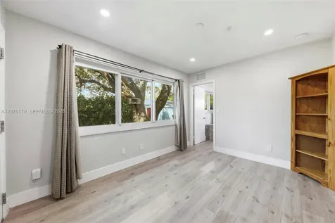4561 SW 25th Terrace Dania Beach FL 33312