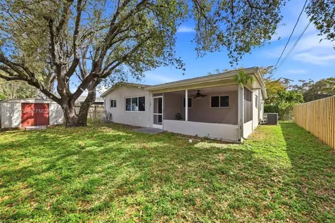 4561 SW 25th Terrace Dania Beach FL 33312
