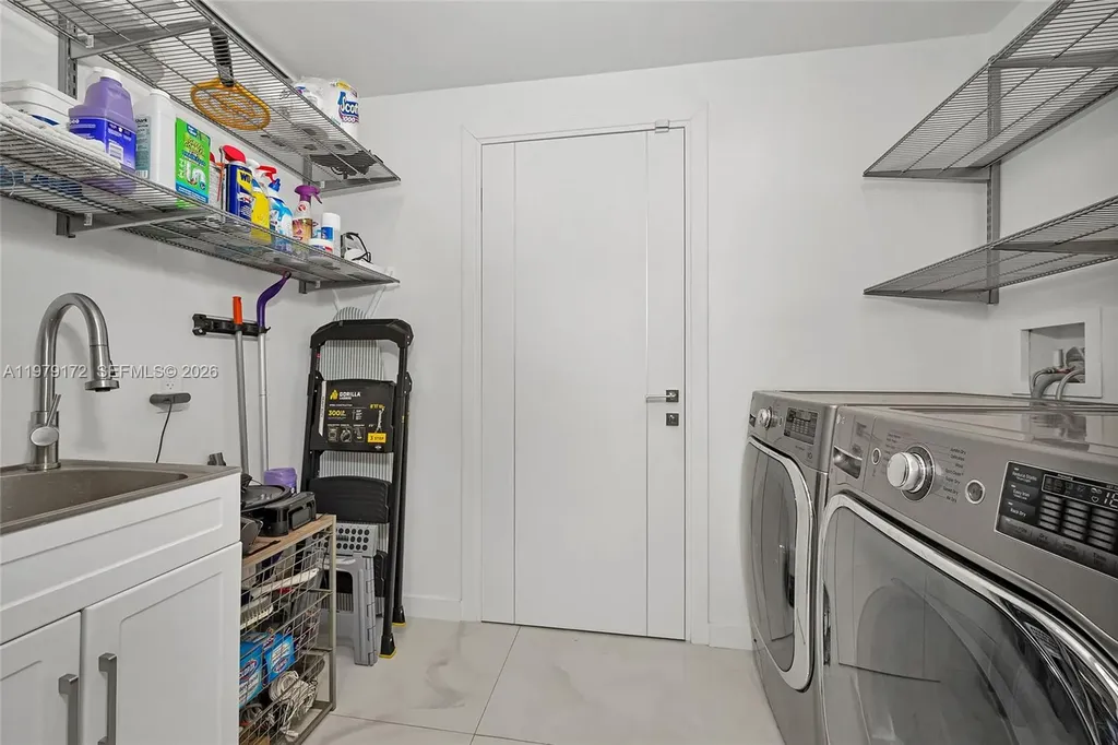 2516 NE 21st Street Fort Lauderdale FL 33305