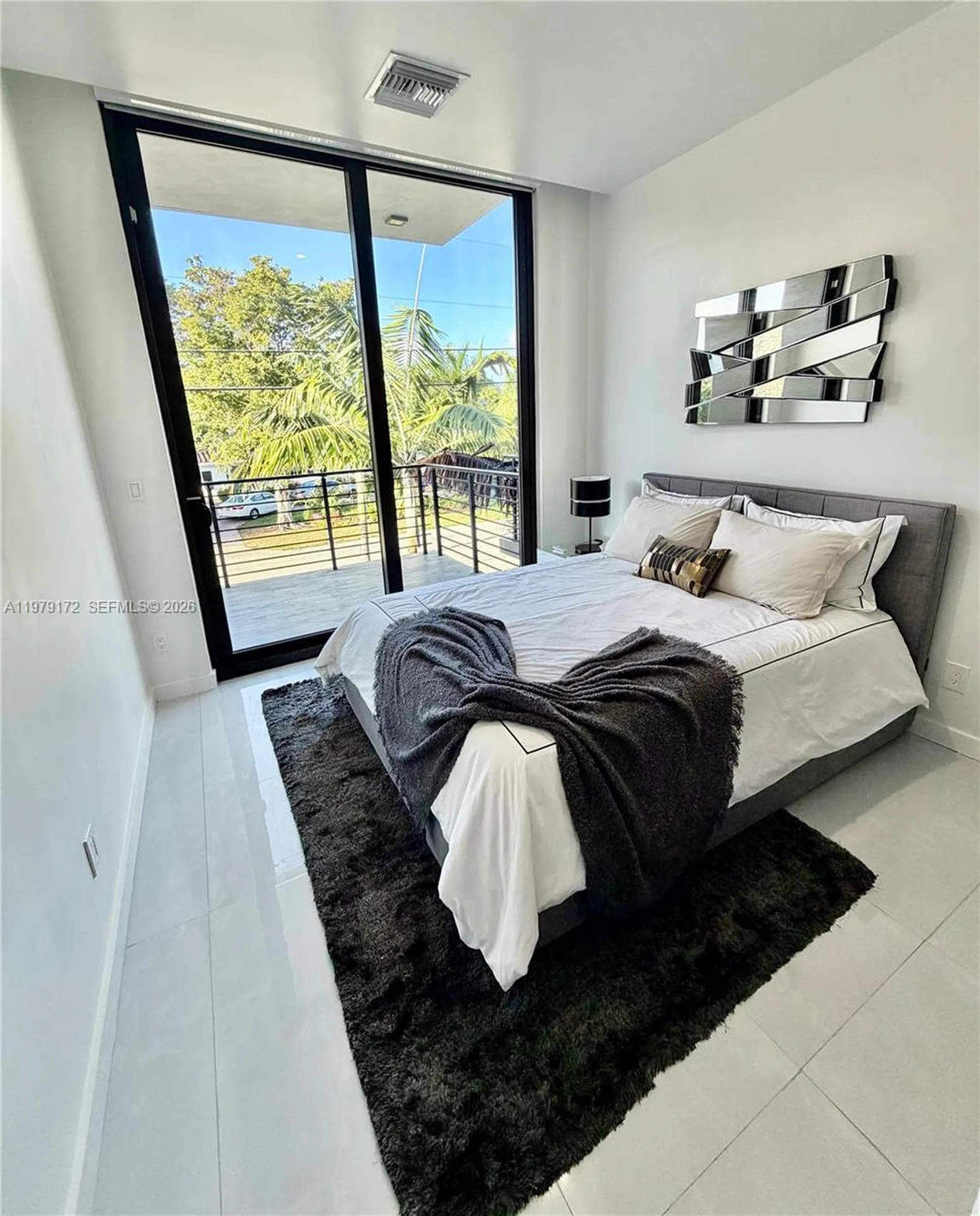 2516 NE 21st Street Fort Lauderdale FL 33305