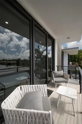 2516 NE 21st Street Fort Lauderdale FL 33305