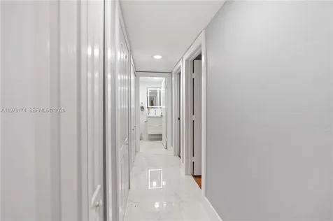 9046 NW 121st Terrace Hialeah Gardens FL 33018