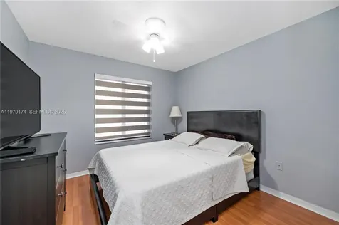 9046 NW 121st Terrace Hialeah Gardens FL 33018