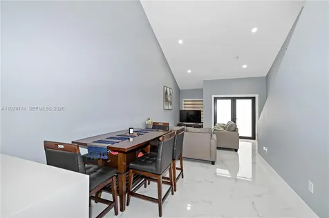 9046 NW 121st Terrace Hialeah Gardens FL 33018