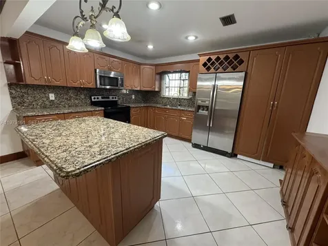19750 Cypress Court Hialeah FL 33015
