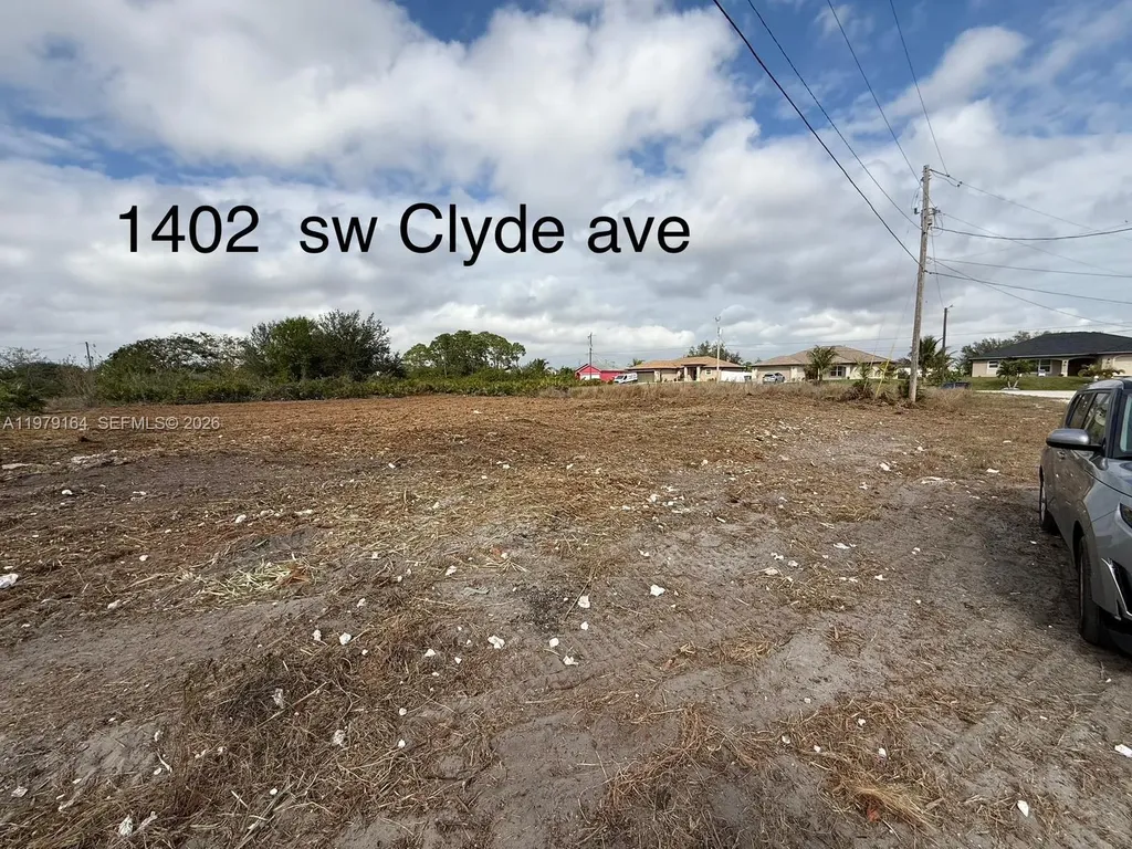 1402 Clyde Avenue S Lehigh Acres FL 33976