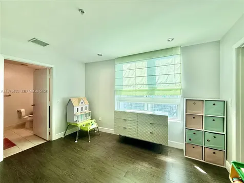 1900 N Bayshore Drive Miami FL 33132