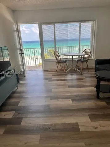 300 Oregon Street Hollywood FL 33019