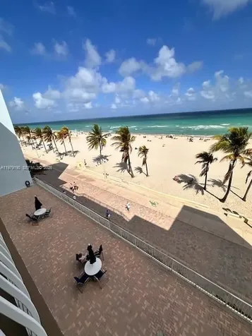 300 Oregon Street Hollywood FL 33019