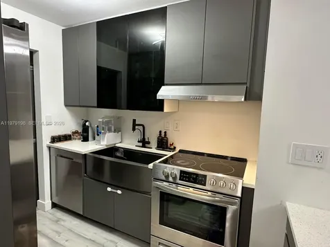 931 NE 199th Street Miami FL 33179