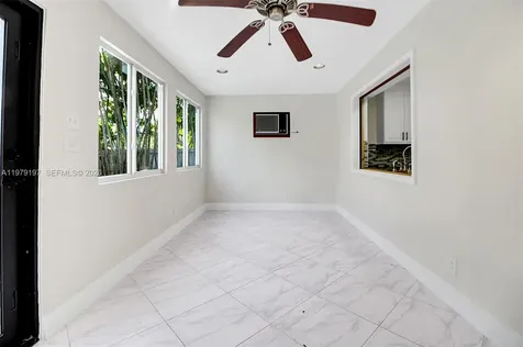 5300 Adams Street Hollywood FL 33021