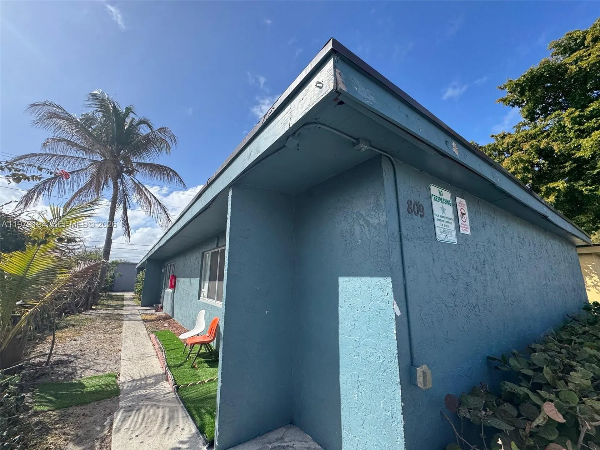 805 S H Street Lake Worth FL 33460