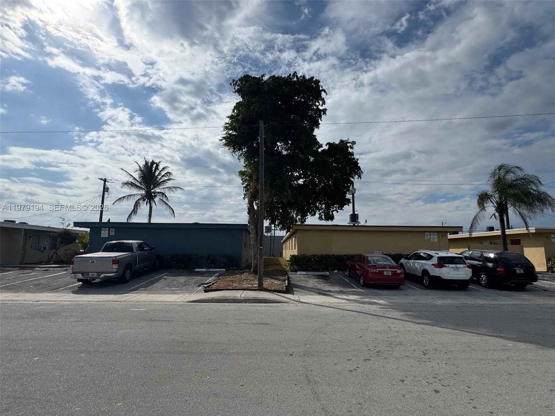 805 S H Street Lake Worth FL 33460