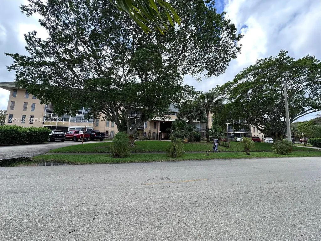 4848 NW 24th Court Lauderdale Lakes FL 33313