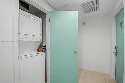 Sunny Isles Beach FL 33160
