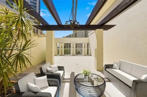 120 Jefferson Avenue Miami Beach FL 33139