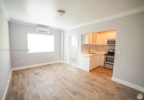 53 NE 49th Street Miami FL 33137