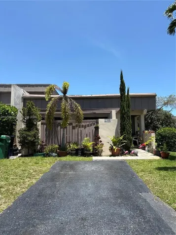 7439 SW 106th Court Miami FL 33173