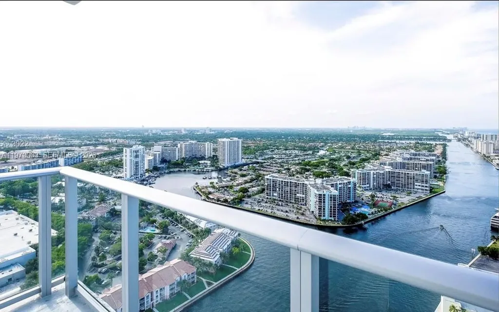 4010 S Ocean Drive Hollywood FL 33019