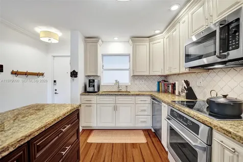 1212 SE 2nd Court Fort Lauderdale FL 33301